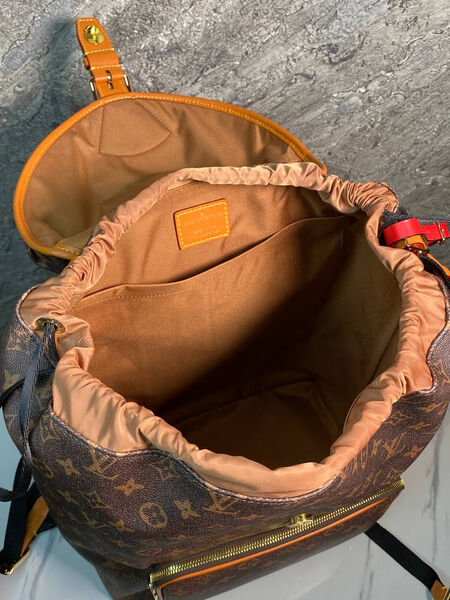 Мужской рюкзак Louis Vuitton мужской кожа 167093-9