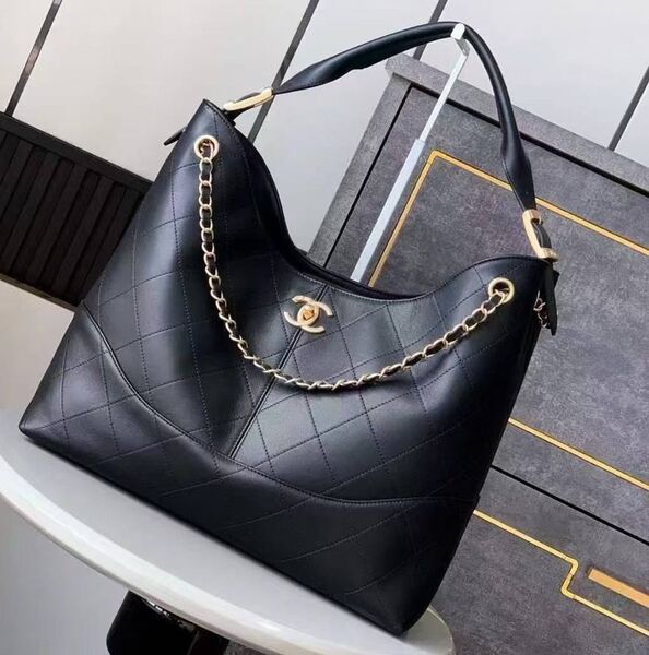 Сумка Chanel женский кожа черный 179260