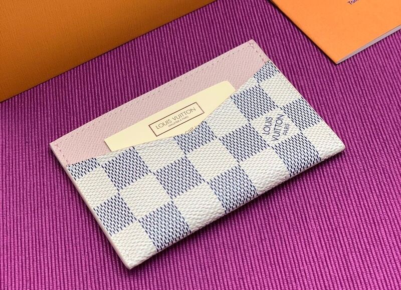 Визитница Louis Vuitton женский кожа swift фиолетовый 16008