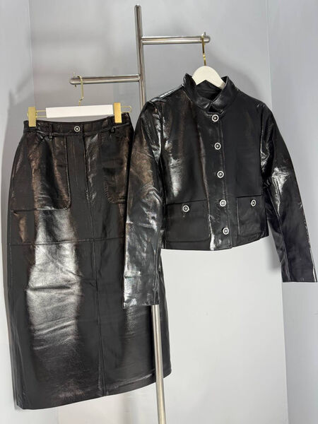 Куртка Chanel женский кожа черный 199015-2