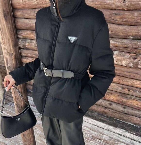 Пуховик Prada женский черный 162122