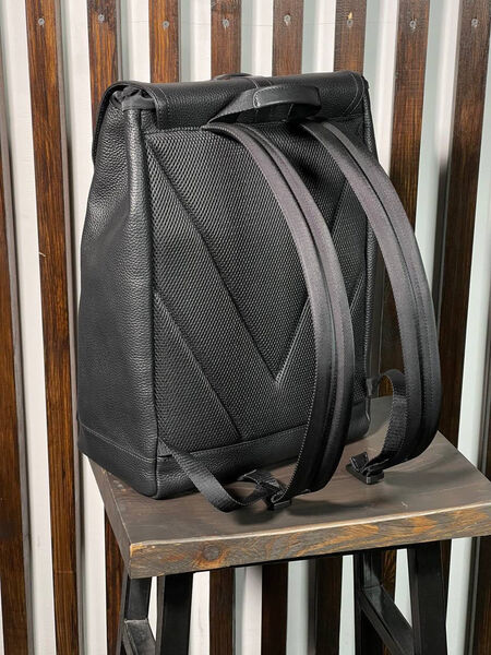 Мужской рюкзак Louis Vuitton мужской кожа черный 121193-6