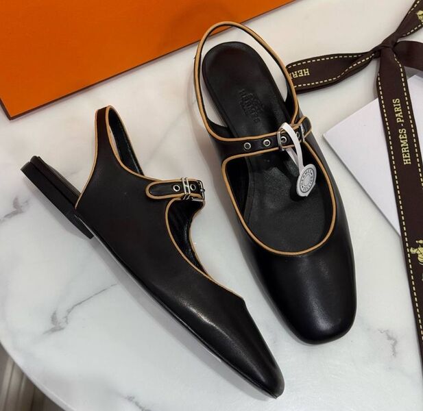 Балетки Hermès женский кожа swift черный 181796