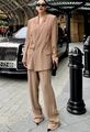 Костюм Saint Laurent женский песочный 186246