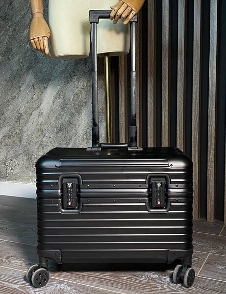 Чемодан Rimowa 136552