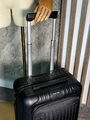 Чемодан Rimowa женский полиуретан черный 173928-3