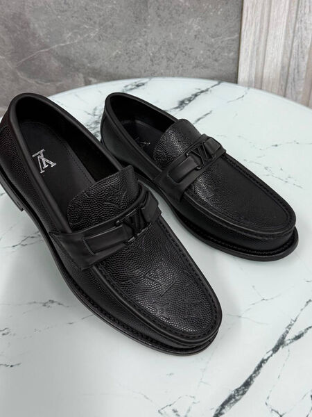 Мужские лоферы Louis Vuitton мужской кожа черный 185746-5