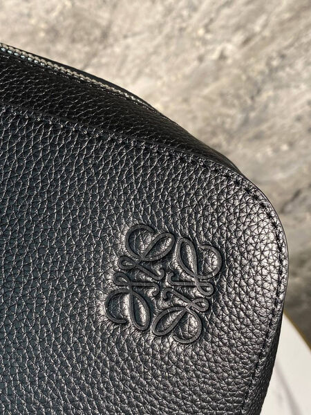 Мужской портфель Loewe мужской кожа черный 52083-11