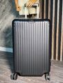 Чемодан Rimowa женский пластик черный 173125