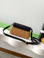 Сумка Chanel женский кожа черный 192436-3
