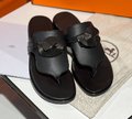 Шлепки Hermès женский кожа swift черный 89647