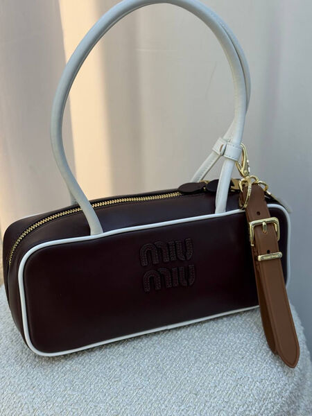 Сумка Miu Miu женский кожа черный 188637