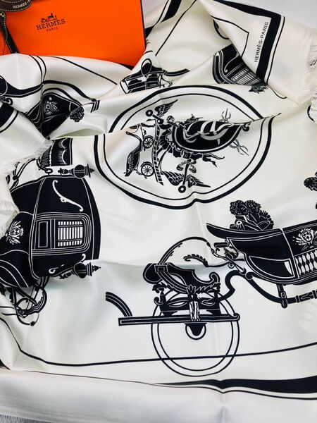 Платок Hermès женский шелк белый 164206