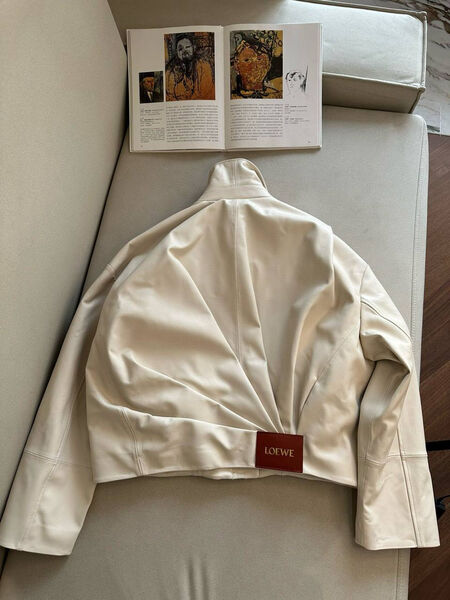Куртка Loewe женский кожа бежевый 188580-5