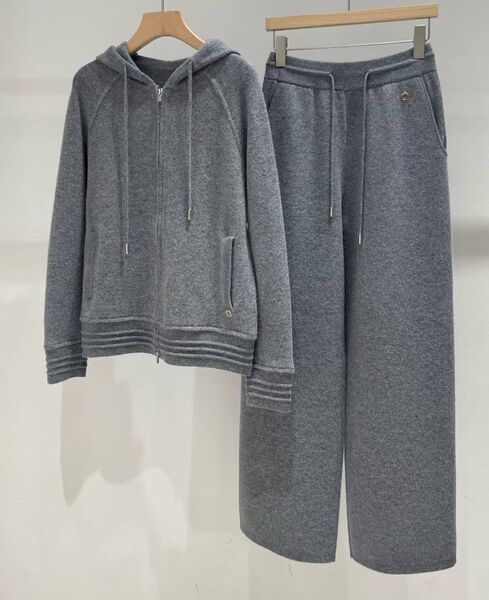 Костюм Loro Piana женский графитовый 199877