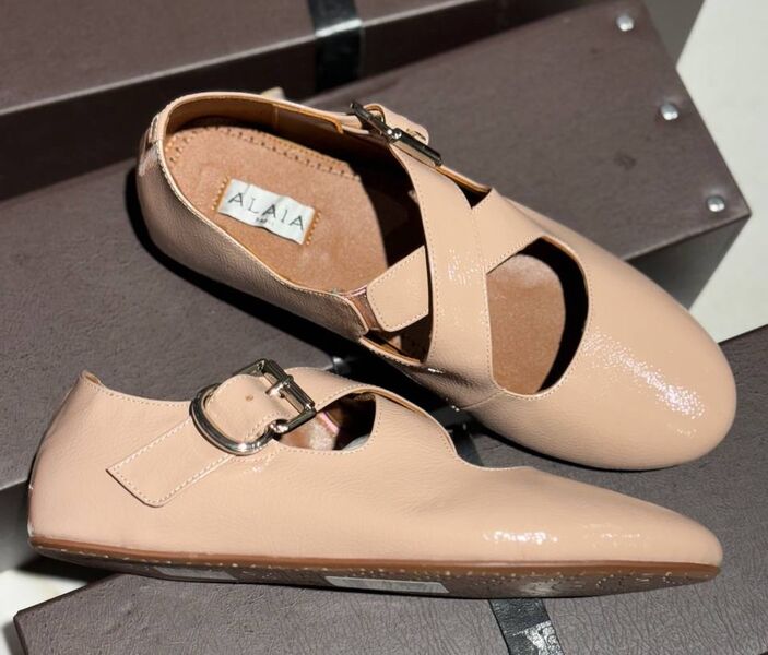 Балетки Alaïa женский кожа бежевый 148044