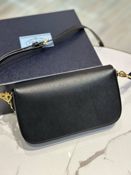 Сумка Prada женский кожа черный 181922-2