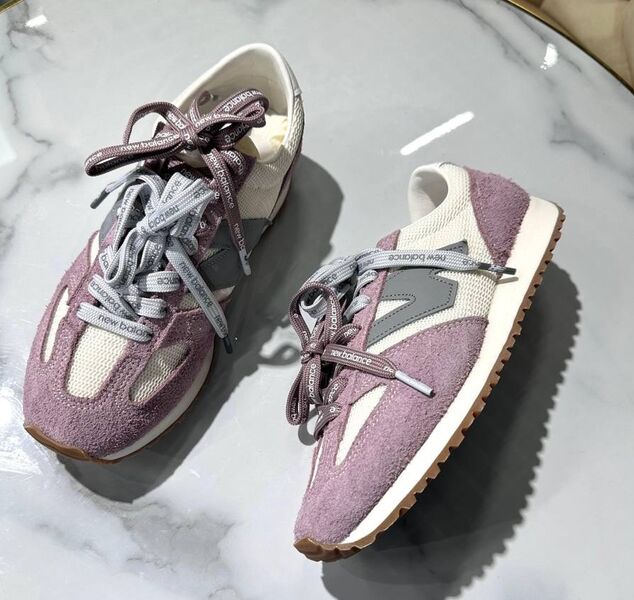 Кроссовки New Balance женский замша фиолетовый 187635
