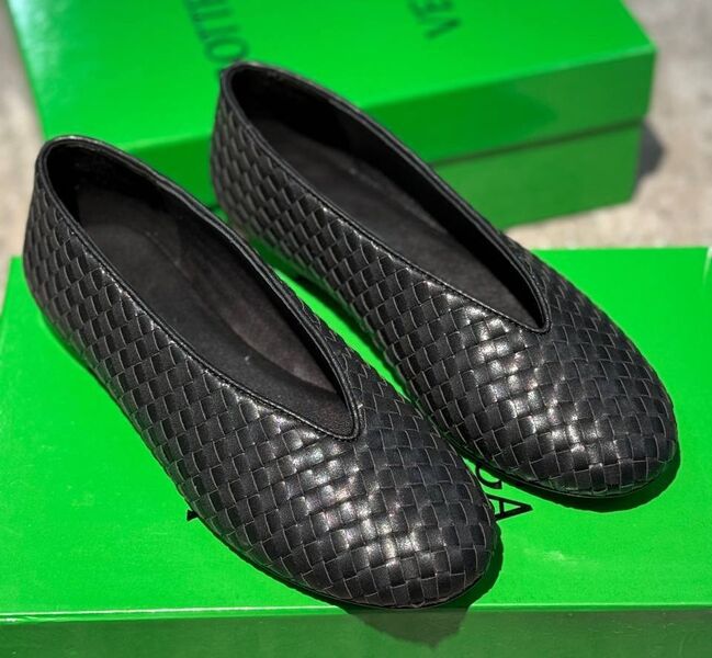 Балетки Bottega Veneta женский кожа черный 199263