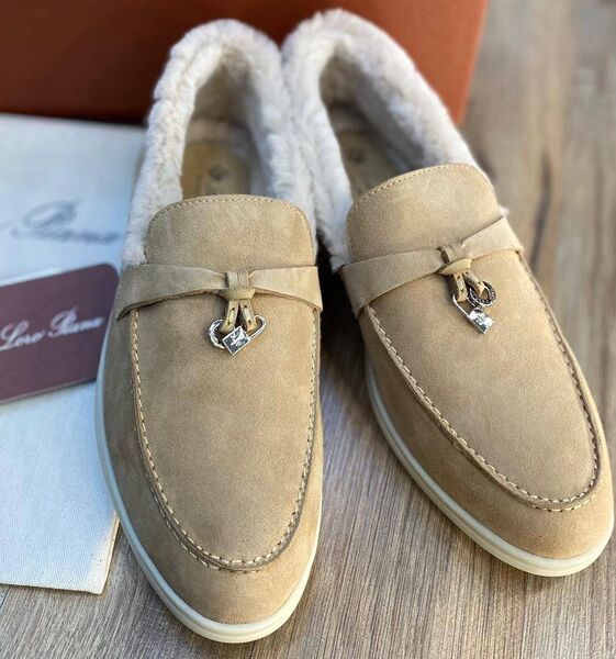 Лоферы Loro Piana женский замша бежевый 92697