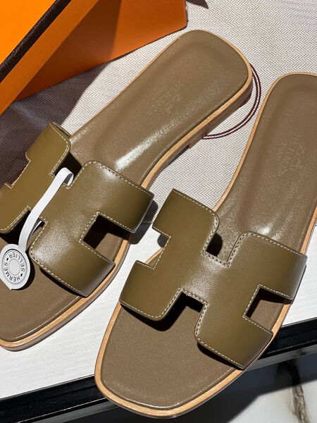 Шлепки Hermès женский кожа 113880-3