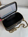 Сумка Chanel женский кожа черный 155761-4