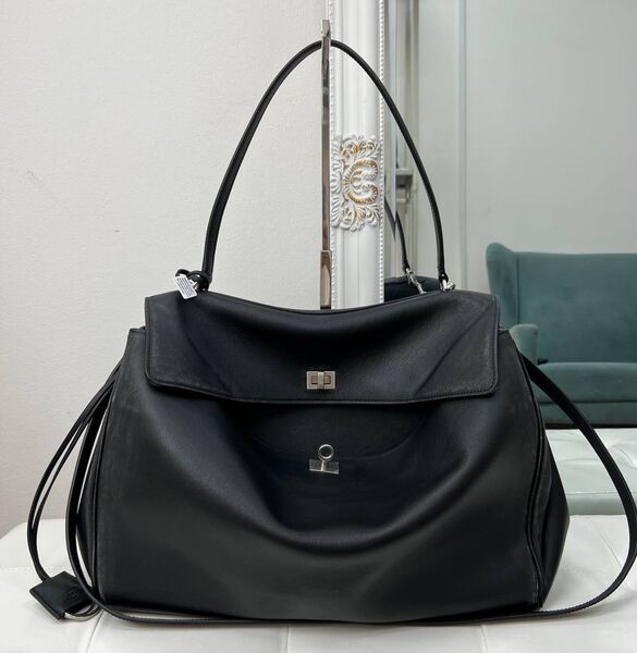 Сумка Balenciaga Rodeo женский кожа черный 152938