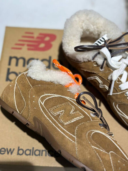Кроссовки Miu Miu женский замша бежевый 166992-3