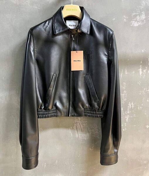 Куртка Miu Miu женский кожа черный 156655