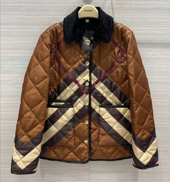 Куртка Burberry женский 37800