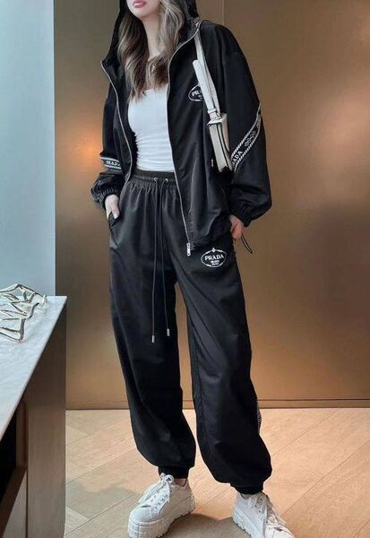 Костюм Prada женский черный 127382