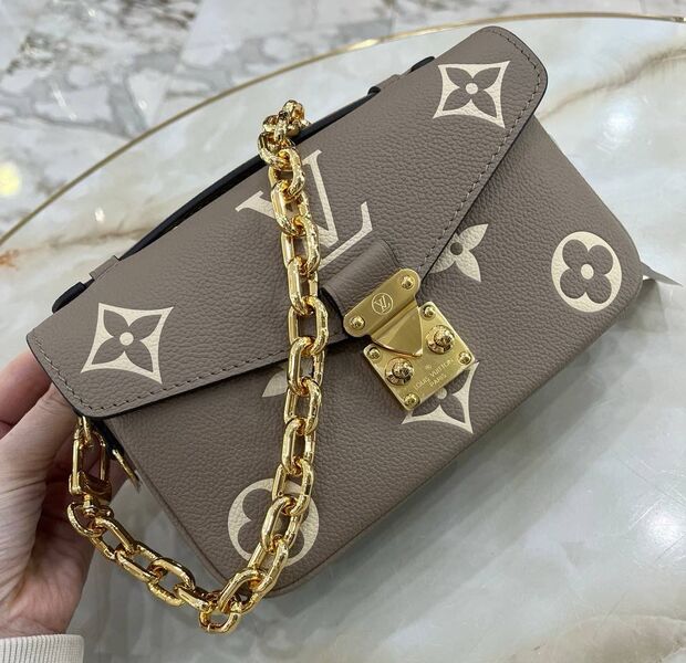 Сумка Louis Vuitton Pochette Metis женский канва бежевый 148639