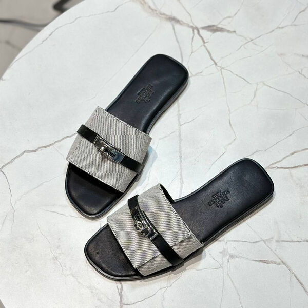 Шлепки Hermès женский текстиль графитовый 149153-2