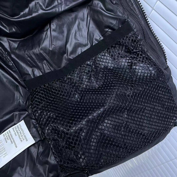 Мужской пуховик Canada Goose мужской черный 170932-8