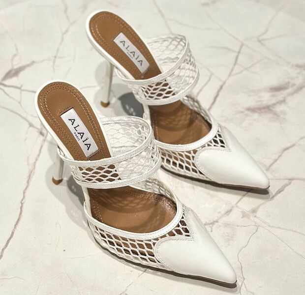 Туфли Alaïa женский кожа белый 153570