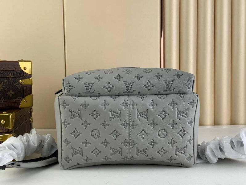 Мужской рюкзак Louis Vuitton мужской кожа графитовый 137179-4