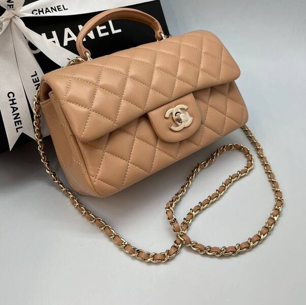 Сумка Chanel женский кожа бежевый 197027