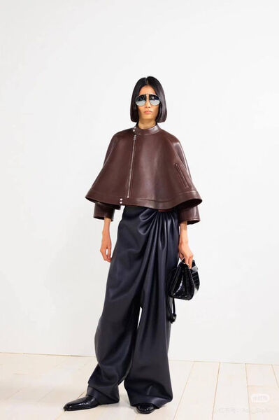 Куртка Loewe женский кожа 197722-2