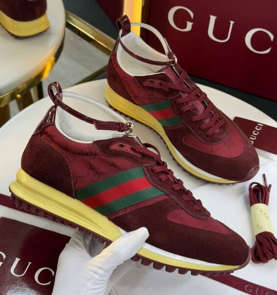 Кроссовки Gucci женский текстиль красный 188474