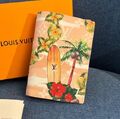 Обложка на паспорт Louis Vuitton женский кожа бежевый 152527-1