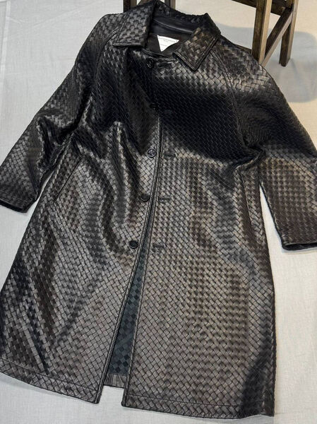 Пальто Bottega Veneta женский кожа черный 198958-4