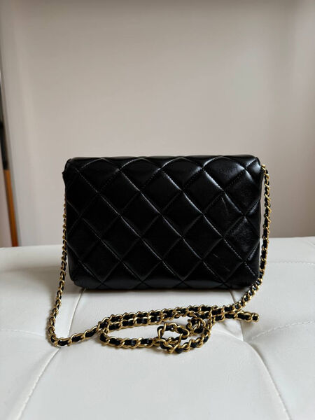 Сумка Chanel женский кожа черный 155758-3