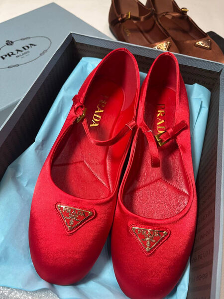 Балетки Prada женский велюр бордовый 149516-4