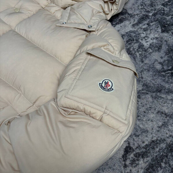Мужской пуховик Moncler мужской бежевый 167497-4