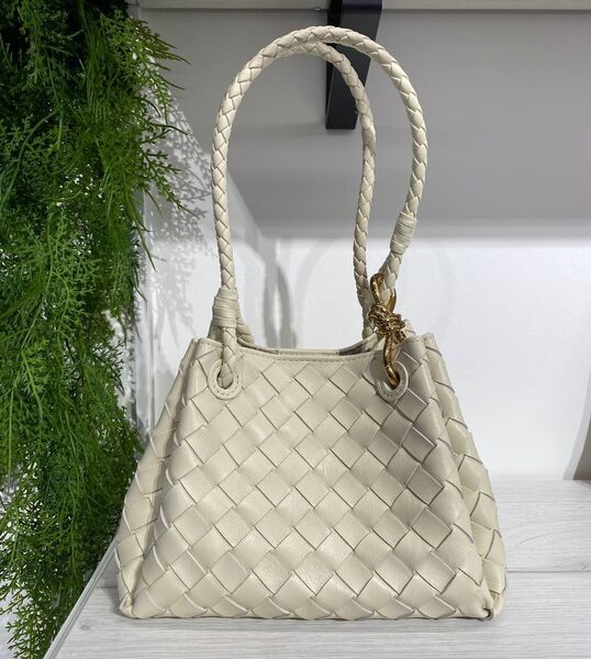 Сумка Bottega Veneta женский кожа белый 188067