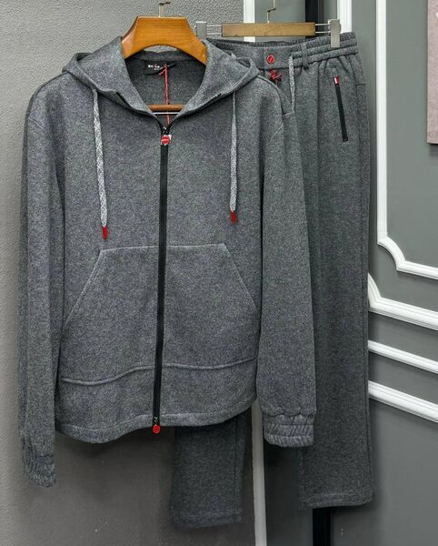 Мужской костюм Kiton мужской графитовый 168109