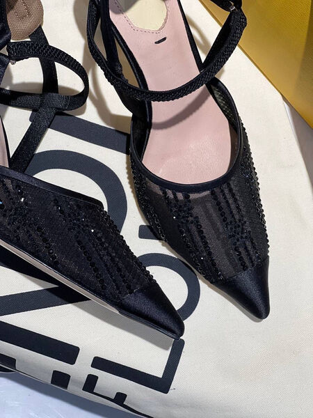 Туфли Fendi женский сатин черный 112221-2