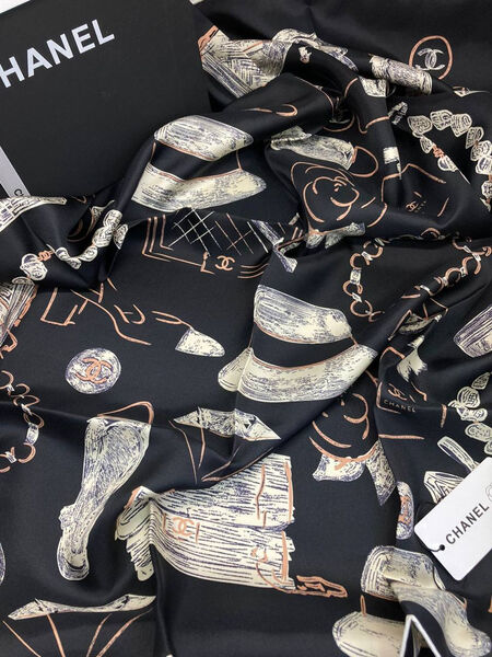 Платок Chanel женский шелк графитовый 164244