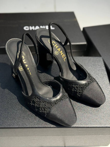 Туфли Chanel женский кожа черный 188706-3