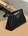 Сумка Prada женский кожа черный 158389-5